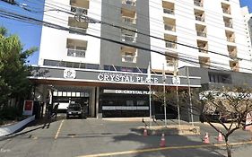 Edifício Crystal Pallace prox Parque Areião